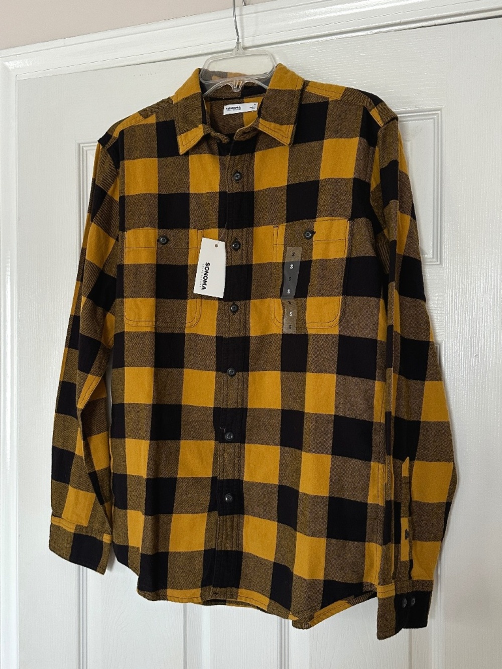 NWT Men's Flannel Shirt Size Small Orange Yellow Plaid Button Down